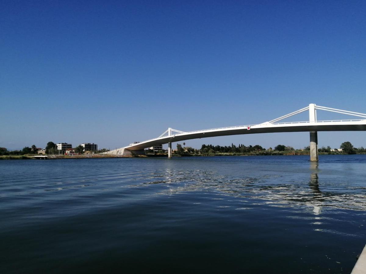 Somnis Del Delta Apartment Делтебре Екстериор снимка